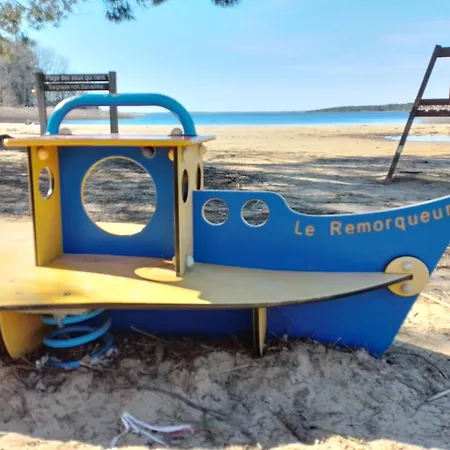 Jolie 2 Pas Du Camping *